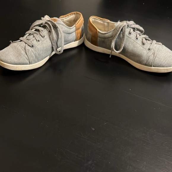 Chaco Gray Casual Sneakers - Picture 4 of 8